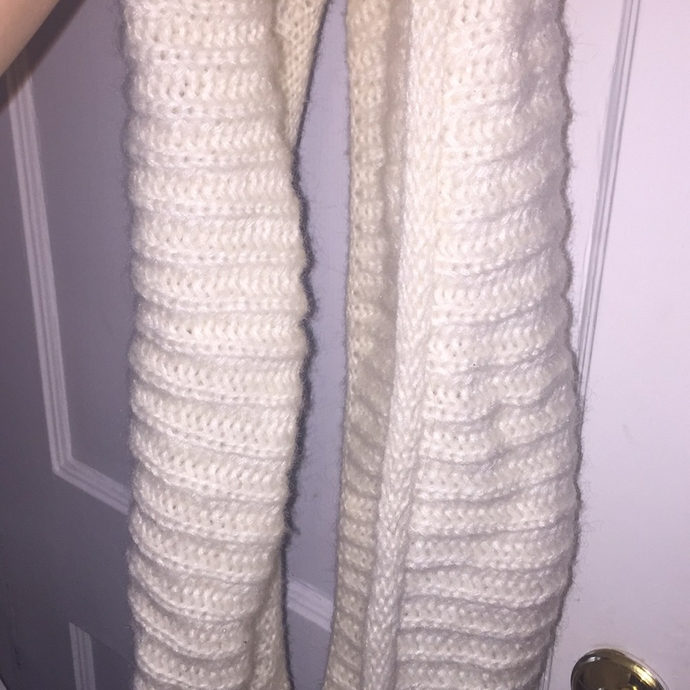 Infinity scarf